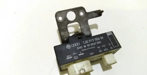 Skoda Fabia Mk1 (6Y) Coolant fan relay 1J0919506M 898967000