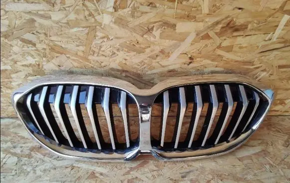 BMW 1 F40 Front grill 5A39366