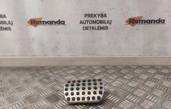 Mercedes-Benz ML W164 Brake pedal A1702900182