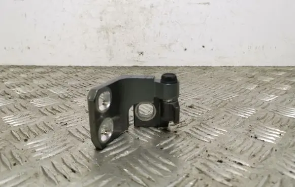 Jeep Cherokee Front door upper hinge