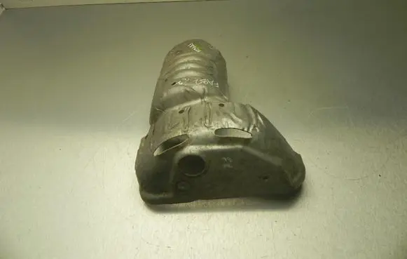 Volkswagen Polo IV 9N3 Exhaust heat shield 03D253041H VD9688