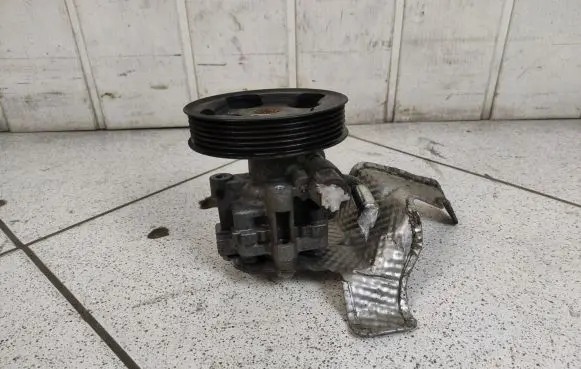 Power steering pump