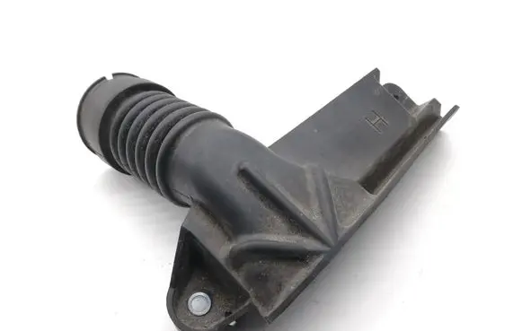 Air intake hose/pipe