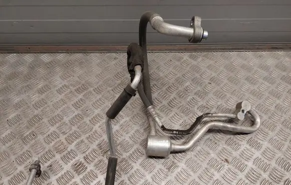 Chevrolet Camaro Air conditioning (A/C) pipe/hose 23369757