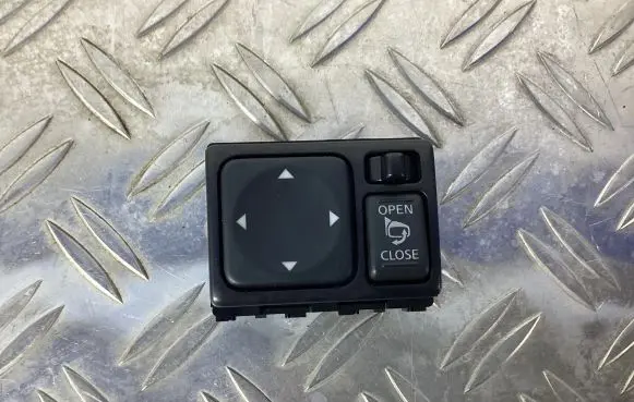 Infiniti FX Wing mirror switch 4806K1