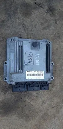 Renault Trafic III (X82) Engine control unit/module ECU 0281032700