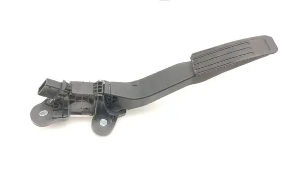 Accelerator throttle pedal
