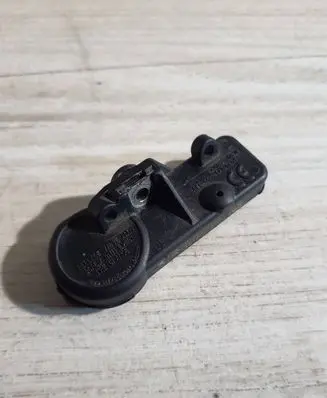 Peugeot 407 Tire pressure sensor 9673860880 14220236