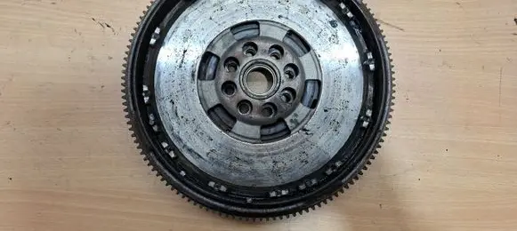 Volkswagen Transporter - Caravelle T4 Flywheel 417000811