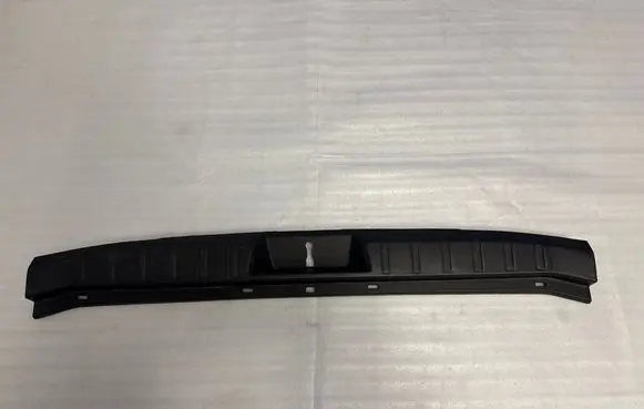 Subaru Ascent Trunk/boot sill cover protection 95073XC02A 95073XC00A