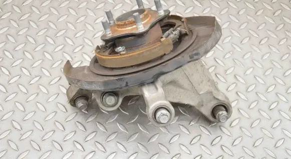 Infiniti Q50 Rear wheel hub