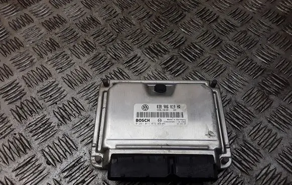 Volkswagen Polo Engine control unit/module 038906019HR 0281011076