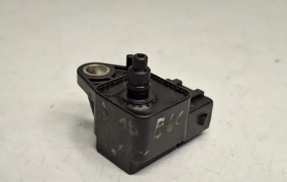 BMW 5 E60 E61 Air pressure sensor 7787142 13617787142
