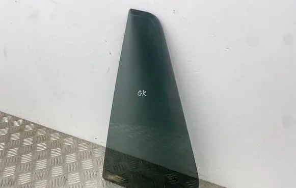 Rear vent window glass