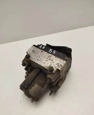 Audi A4 S4 B5 8D ABS Pump 8D0614111