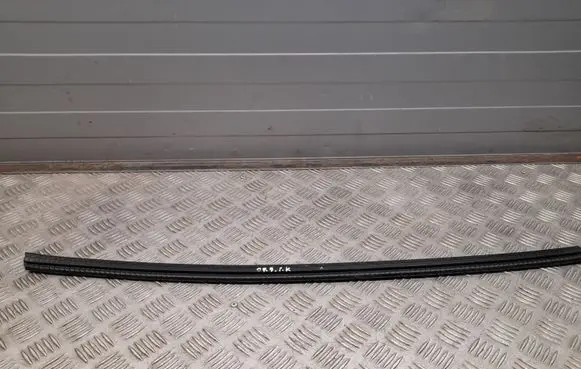 Audi Q7 4L Rubber seal front door window/glass 4L0837839479