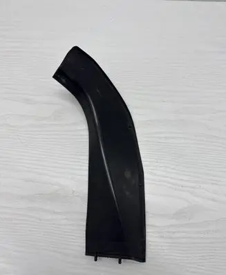 BMW 5 F10 F11 Rear/tail light trim molding 7204375 20409410