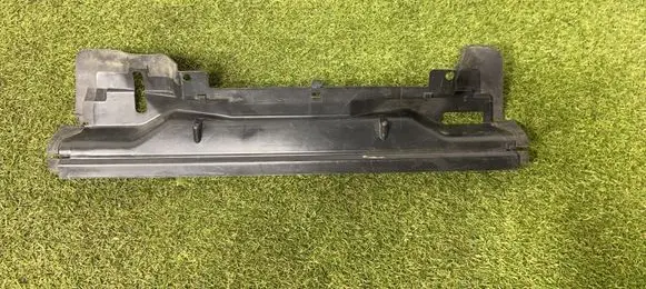 BMW 3 E46 Radiator support slam panel 8211467