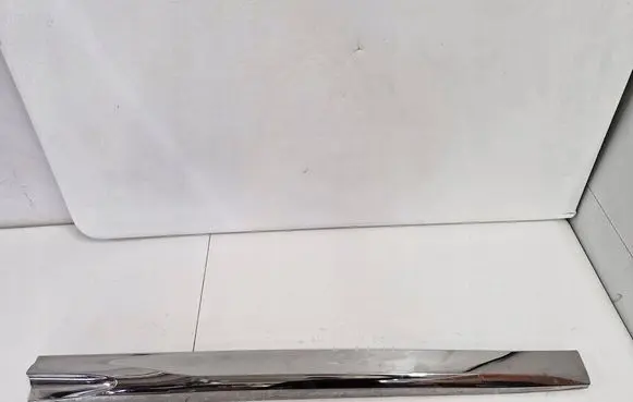 Citroen DS5 Front door trim (molding) 9673774780