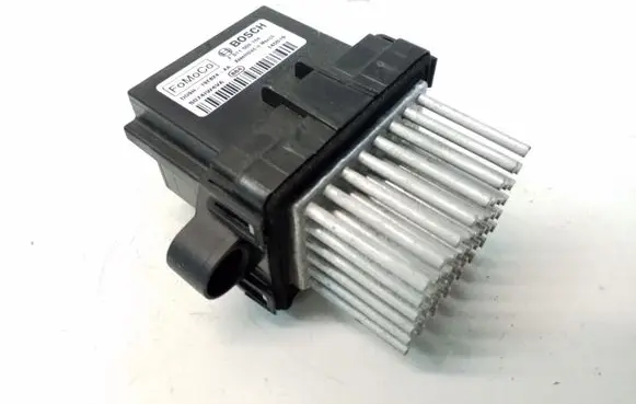 Ford Fusion II Heater blower motor/fan resistor DG9H19E624AA F011500104