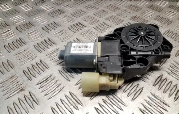 Mini One - Cooper Coupe R56 Front door window regulator motor 2757043