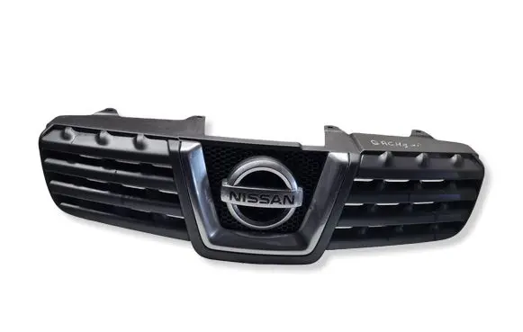 Volvo V70 Front bumper upper radiator grill 9693M4213
