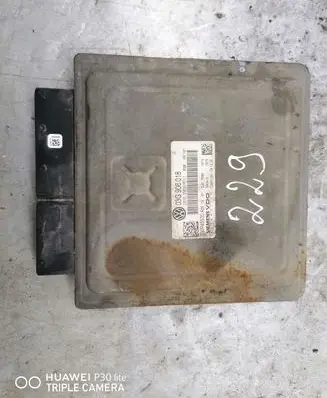 Volkswagen PASSAT B6 Engine control unit/module