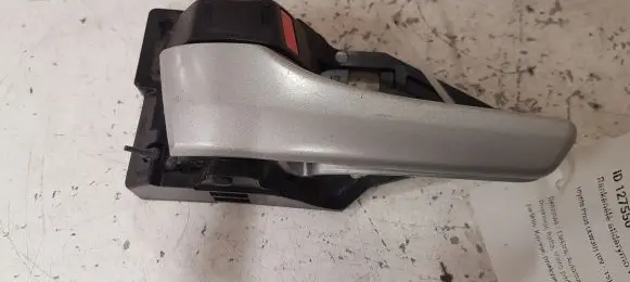Toyota Prius (XW30) Front door interior handle