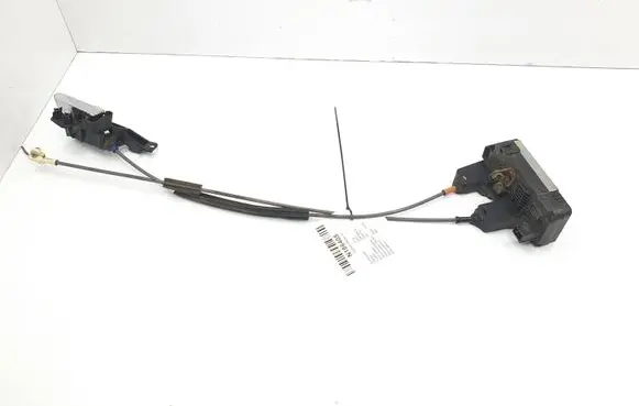 Opel Zafira A Rear door lock 90561158 BB