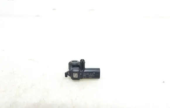 Tesla Model Y Airbag deployment crash/impact sensor 103676100B 231009 90123317