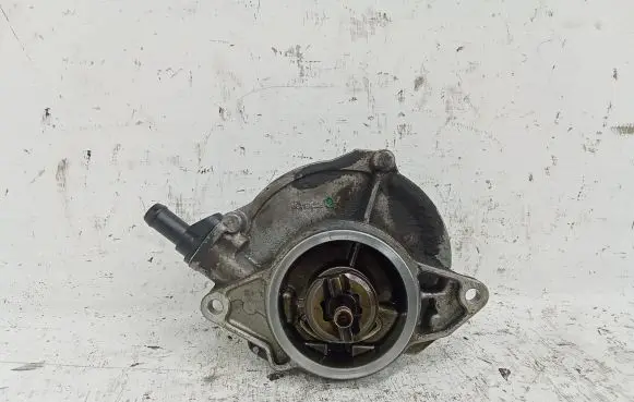 Audi A6 S6 C6 4F Vacuum pump