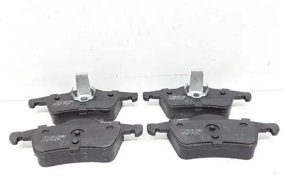 Volvo S70 V70 V70 XC Brake pads (rear) 