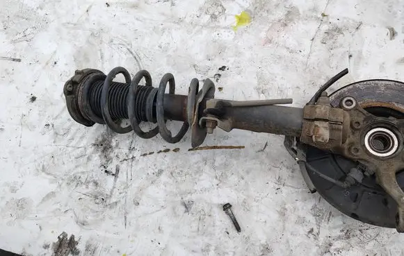 Volkswagen Touran I Front shock absorber with coil spring 