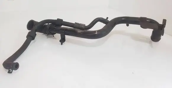 Volkswagen PASSAT B5 Engine coolant pipe/hose 038121071F