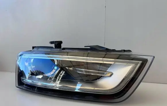 Audi Q3 8U Headlight/headlamp 8U0941006