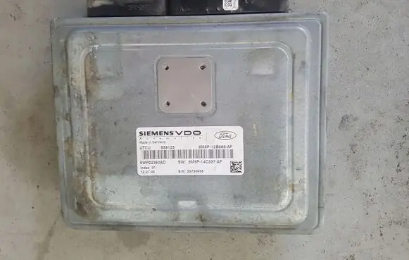 Ford Focus Gearbox control unit/module 5M5P12B565AF