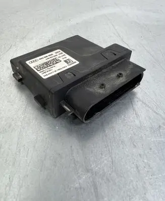 Audi Q7 4M Fuel injection pump control unit/module 4M0906093E