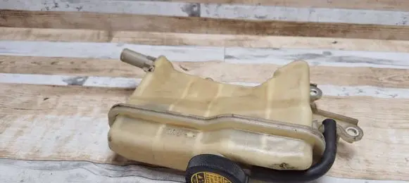 Toyota Prius (NHW20) Coolant expansion tank/reservoir