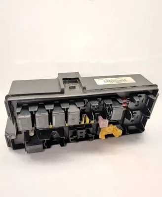 Jeep Grand Cherokee (WK) Fuse module 04692114AC 0001125234