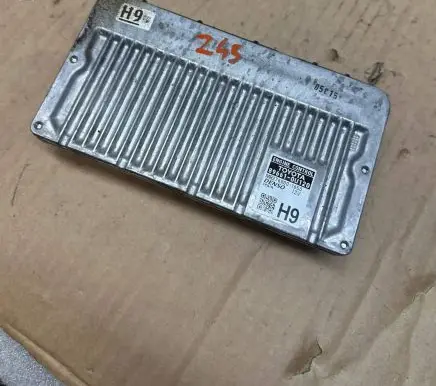 Toyota Yaris Engine ECU kit and lock set 896610U120