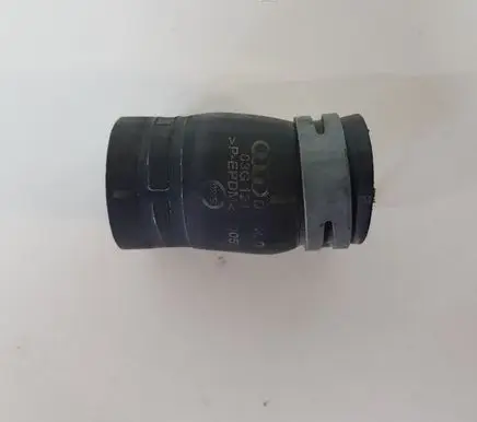 Audi A6 S6 C6 4F Engine coolant pipe/hose 03G121101
