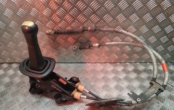 Toyota Yaris Gear shifter/selector 335300D0400 20060425 SILA43601