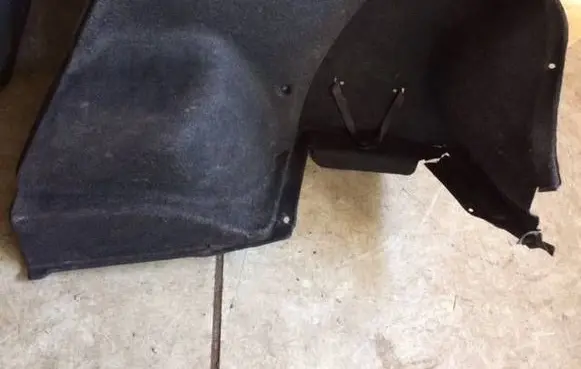 Lexus IS 200-300 Trunk/boot side trim panel