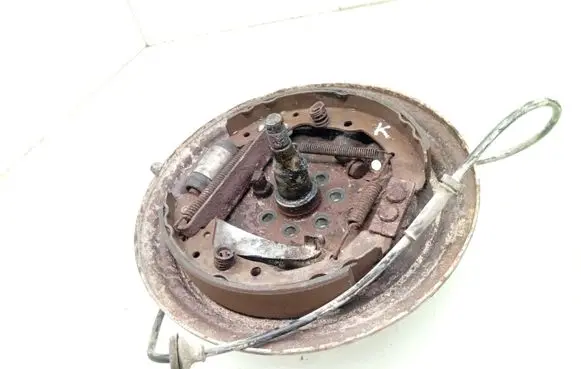 Volkswagen PASSAT B4 Handbrake/parking brake pads 