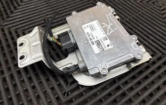 Audi A8 S8 D4 4H Camera control unit module 4G0907547A 4G0907547