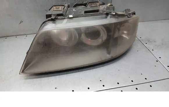 Audi A6 Allroad C5 Front reflector 15381301