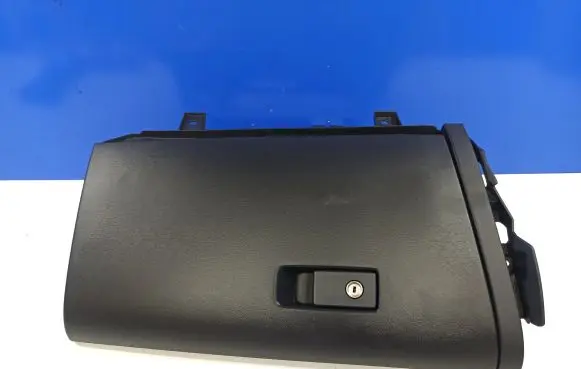 Volvo S60 Glove box 30755651 8630202