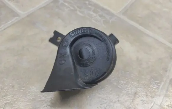 Hyundai ix 55 Horn signal 966213J100 28R000073