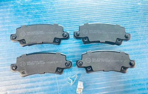 Toyota Corolla E120 E130 Brake pads (front) C22023ABE 90R01834 0446602160