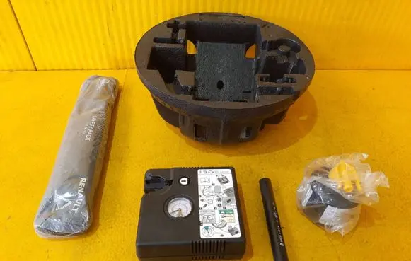 Renault Zoe Tool set 997500223 14019014